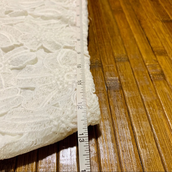 SOLD NWT White Flower Lace Crochet Pencil Skirt - Picture 2 of 6